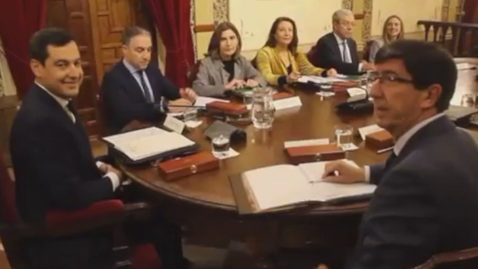 Andalucía bonificará un 99% las herencias de cónyuges y familiares directos