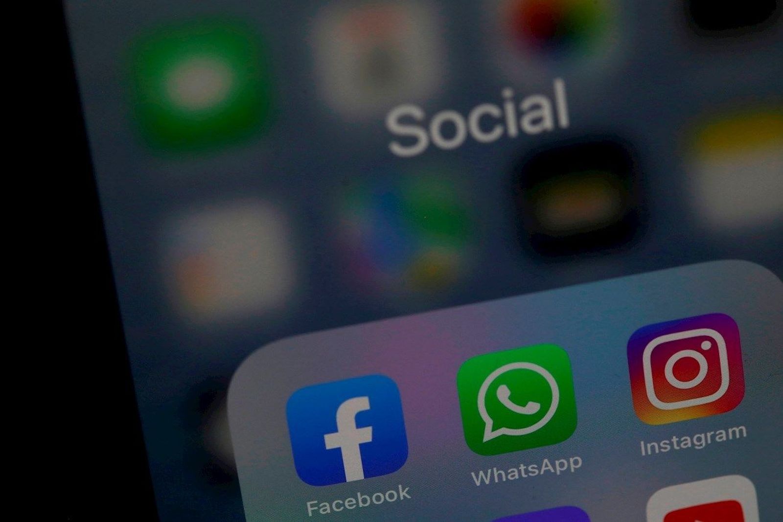 ¿Demuestra la caída de Facebook o WhatsApp que somos adictos a las redes?