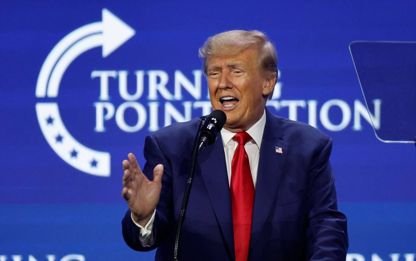 Fiscal añade 3 cargos contra Trump y él lo tacha de interferencia electoral