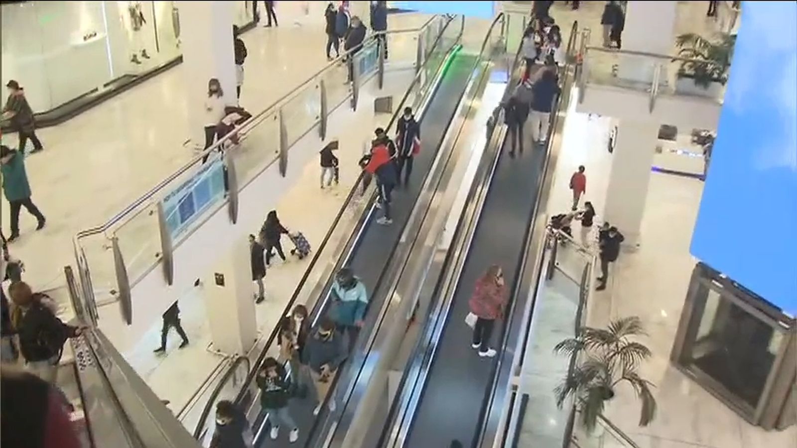 Centros comerciales, de nuevo llenos