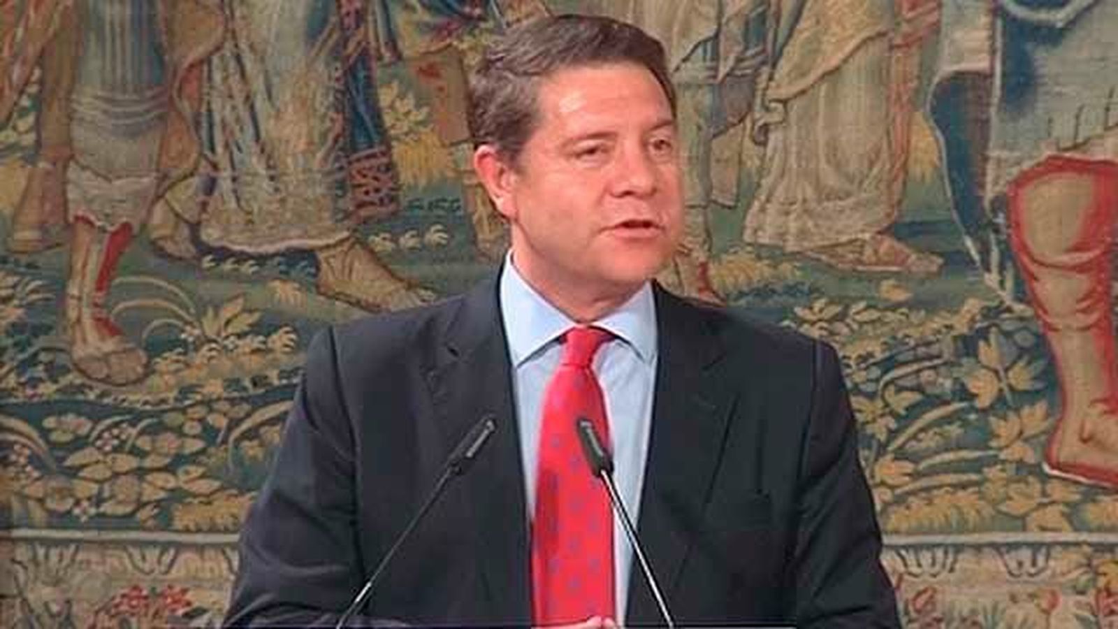 García-Page ofrece a Podemos entrar en el Gobierno de Castilla-La Mancha