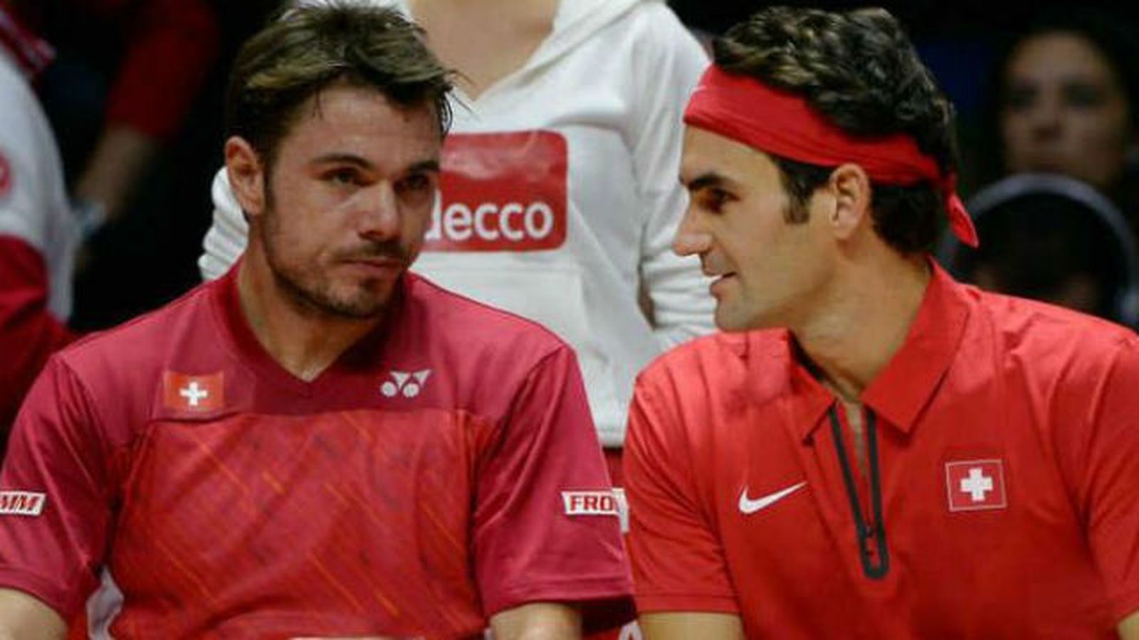 Federer y Wawrinka dan el punto de dobles a Suiza frente a Francia