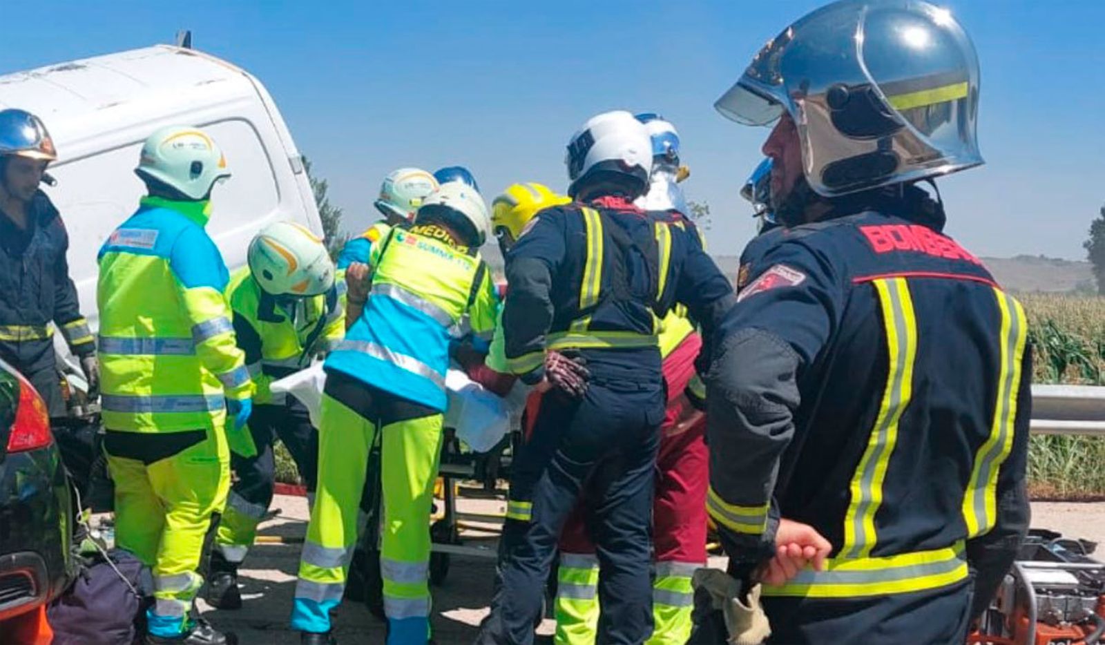Dos heridos al chocar frontalmente dos vehículos en la M-307